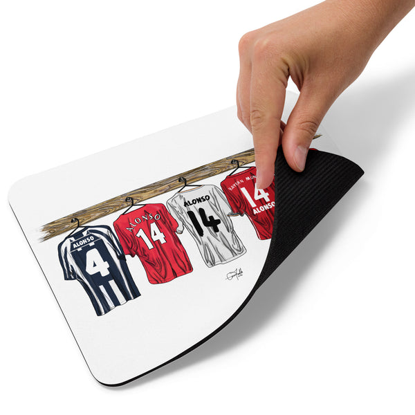 Xabi Alonso Career Shirts Illustration Drawing Mouse pad